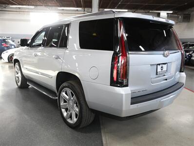 2020 Cadillac Escalade Luxury 4WD   - Photo 11 - Addison, IL 60101