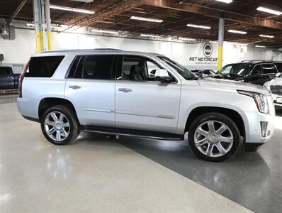 2020 Cadillac Escalade Luxury 4WD   - Photo 8 - Addison, IL 60101