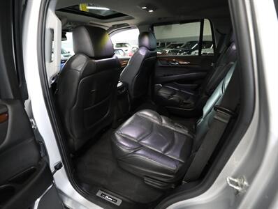 2020 Cadillac Escalade Luxury 4WD   - Photo 27 - Addison, IL 60101