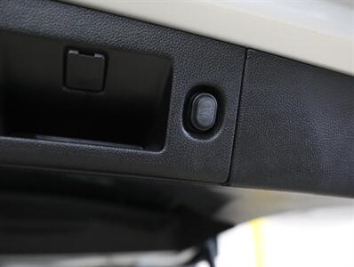 2020 Cadillac Escalade Luxury 4WD   - Photo 25 - Addison, IL 60101