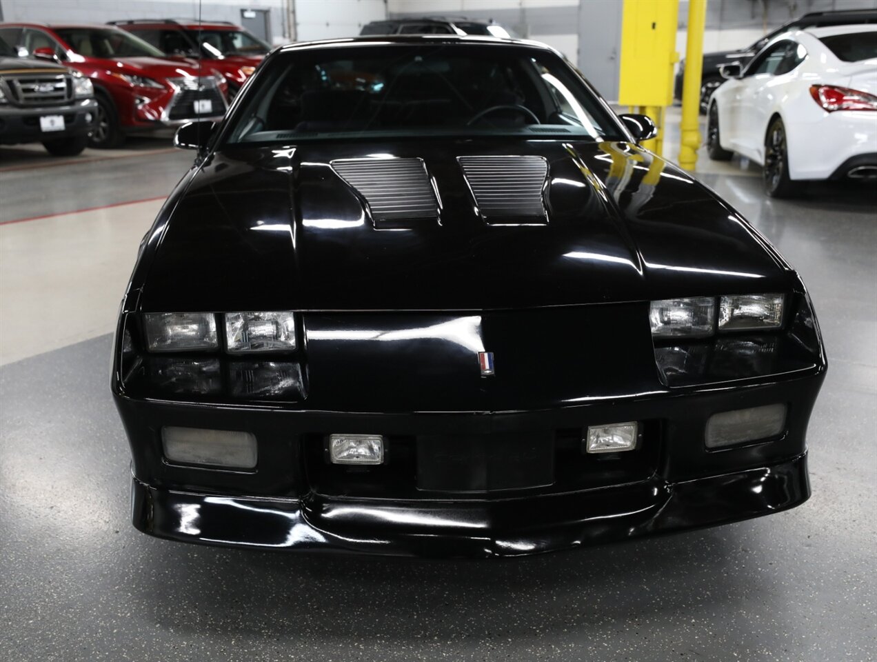 1986 Chevrolet Camaro IROC Z28 - Photo 6 - Addison, IL 60101