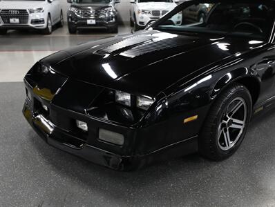 1986 Chevrolet Camaro IROC Z28   - Photo 3 - Addison, IL 60101