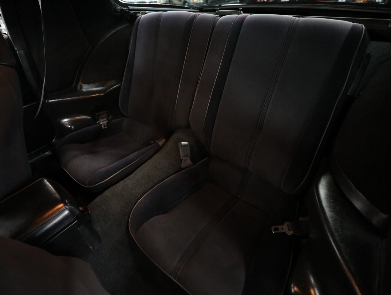 1986 Chevrolet Camaro IROC Z28 - Photo 24 - Addison, IL 60101