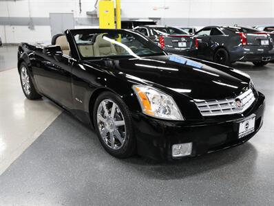 2008 Cadillac XLR   - Photo 8 - Addison, IL 60101