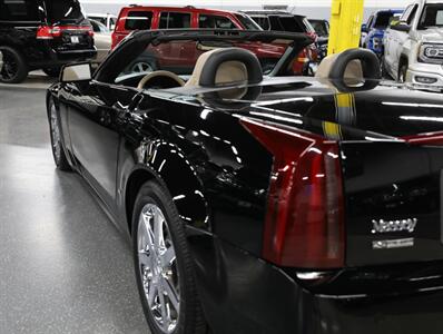 2008 Cadillac XLR   - Photo 16 - Addison, IL 60101