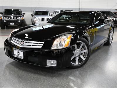 2008 Cadillac XLR   - Photo 2 - Addison, IL 60101