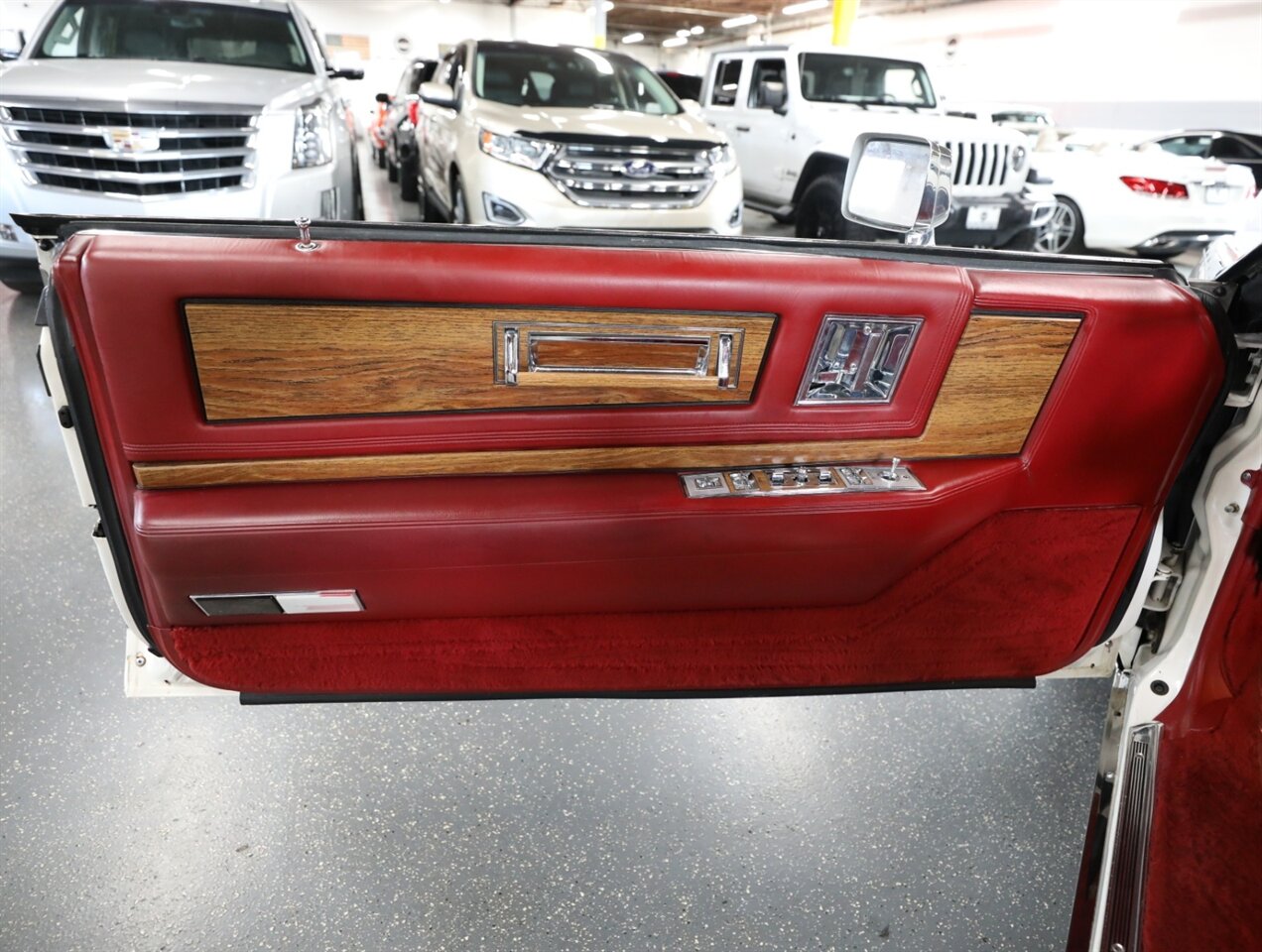 1985 Cadillac Eldorado Biarritz - Photo 41 - Addison, IL 60101