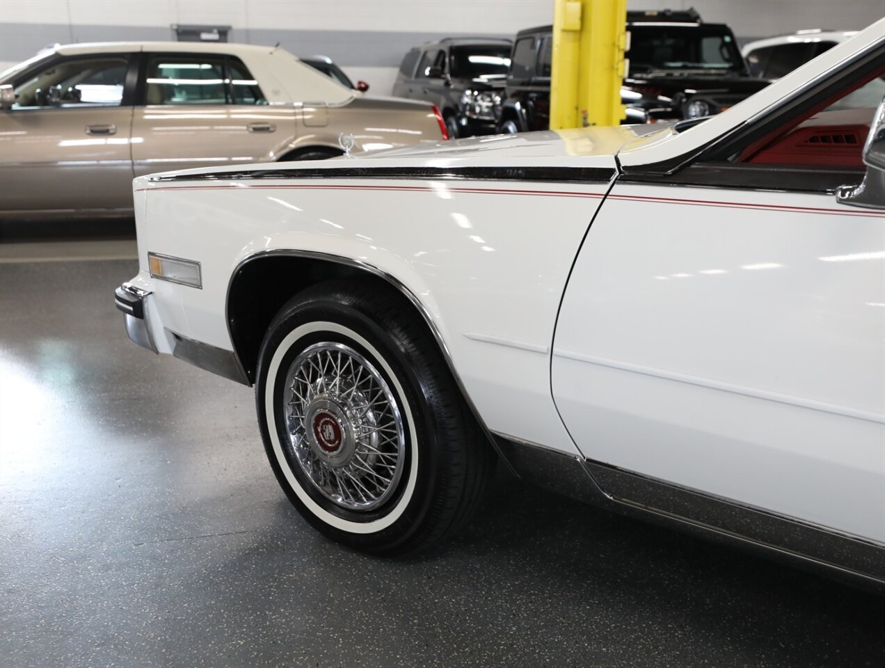 1985 Cadillac Eldorado Biarritz - Photo 25 - Addison, IL 60101