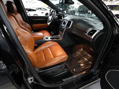 2014 Jeep Grand Cherokee SRT 4X4   - Photo 18 - Addison, IL 60101