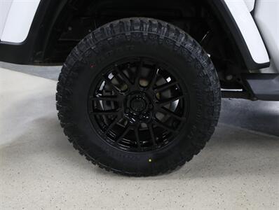 2020 Jeep Gladiator Overland   - Photo 45 - Addison, IL 60101