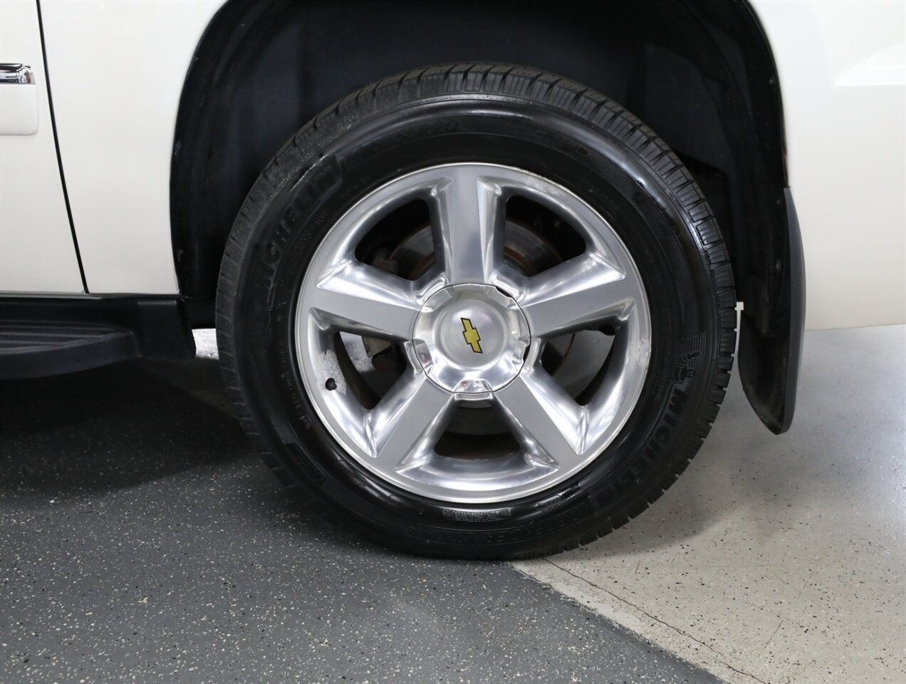 2013 Chevrolet Avalanche LTZ Black Diamond 4X4 - Photo 43 - Addison, IL 60101