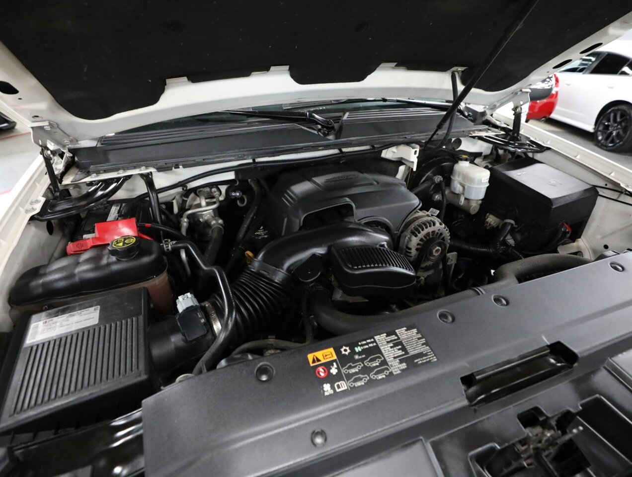 2013 Chevrolet Avalanche LTZ Black Diamond 4X4 - Photo 48 - Addison, IL 60101