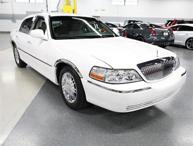 2011 Lincoln Town Car Signature Limited   - Photo 7 - Addison, IL 60101