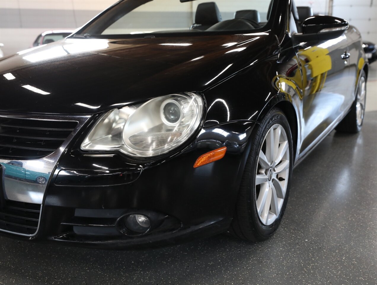 2011 Volkswagen Eos Komfort SULEV - Photo 5 - Addison, IL 60101