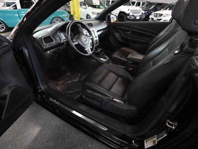 2011 Volkswagen Eos Komfort SULEV - Photo 24 - Addison, IL 60101