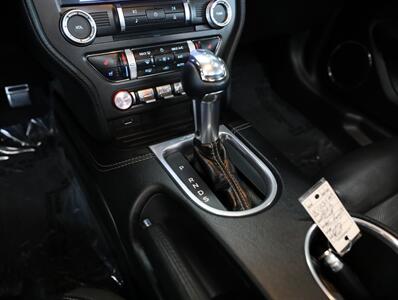 2022 Ford Mustang GT Premium Convertible - Photo 29 - Addison, IL 60101