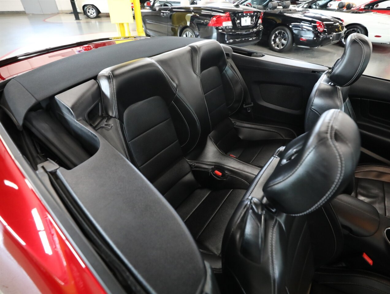 2022 Ford Mustang GT Premium Convertible - Photo 21 - Addison, IL 60101