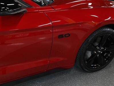 2022 Ford Mustang GT Premium Convertible - Photo 8 - Addison, IL 60101