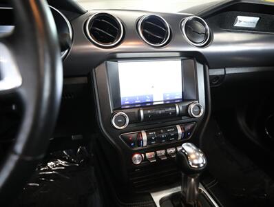 2022 Ford Mustang GT Premium Convertible - Photo 30 - Addison, IL 60101