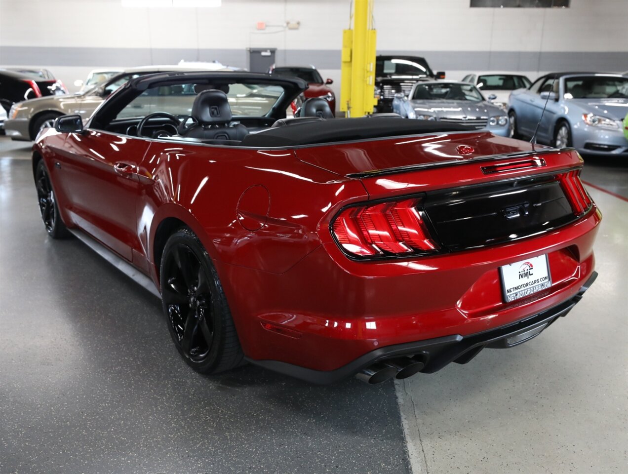 2022 Ford Mustang GT Premium Convertible - Photo 14 - Addison, IL 60101