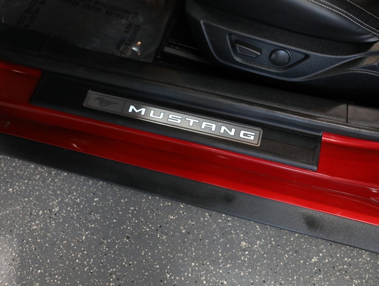 2022 Ford Mustang GT Premium Convertible - Photo 25 - Addison, IL 60101