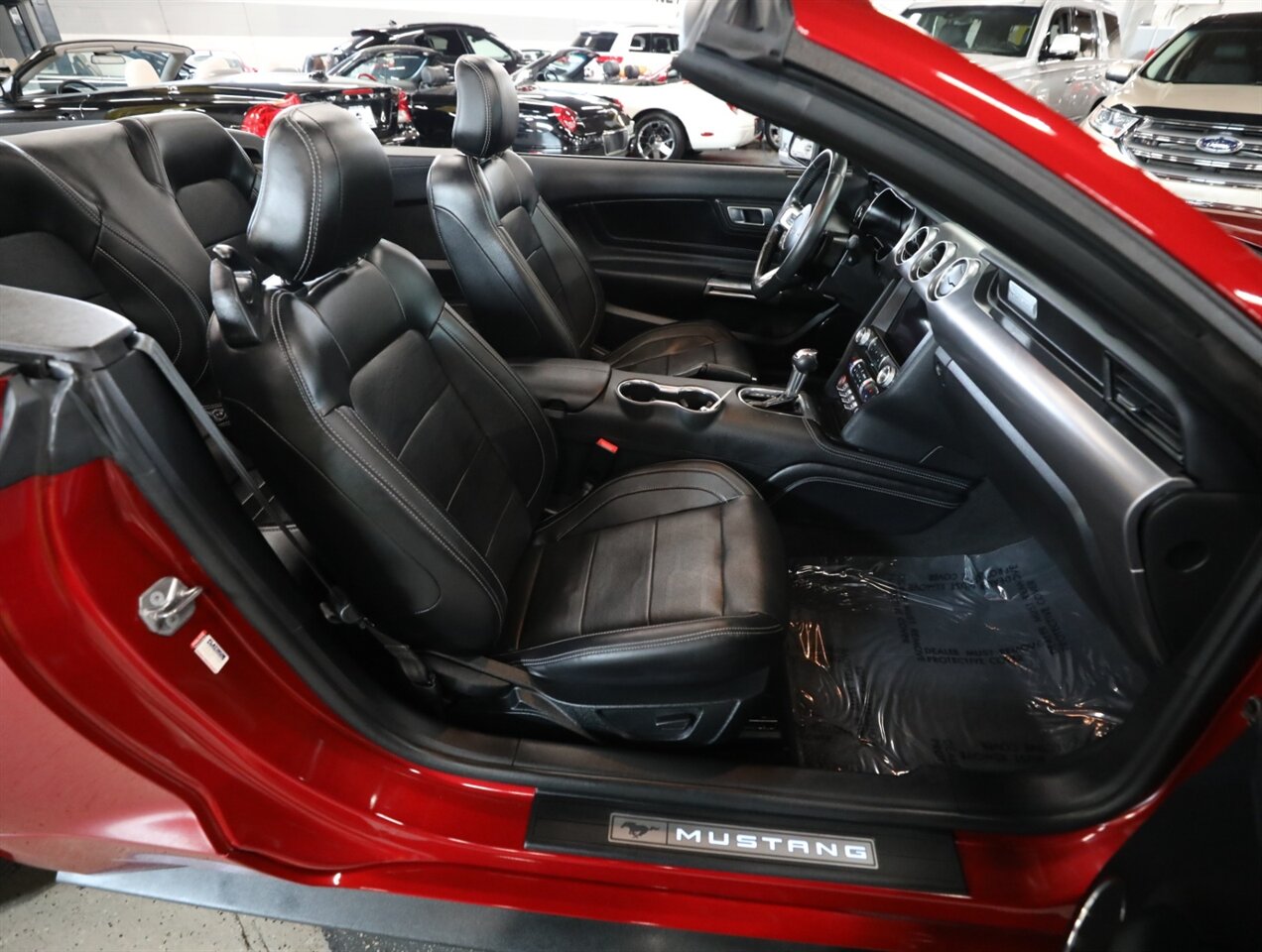 2022 Ford Mustang GT Premium Convertible - Photo 20 - Addison, IL 60101
