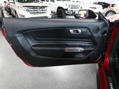 2022 Ford Mustang GT Premium Convertible - Photo 24 - Addison, IL 60101