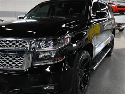 2017 Chevrolet Tahoe LT 4WD - Photo 4 - Addison, IL 60101