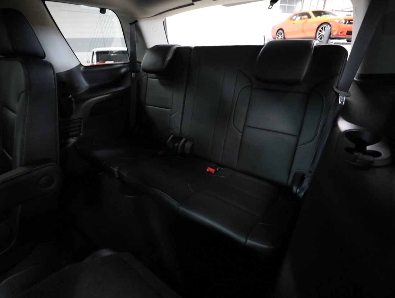 2017 Chevrolet Tahoe LT 4WD - Photo 26 - Addison, IL 60101