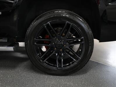2017 Chevrolet Tahoe LT 4WD - Photo 48 - Addison, IL 60101