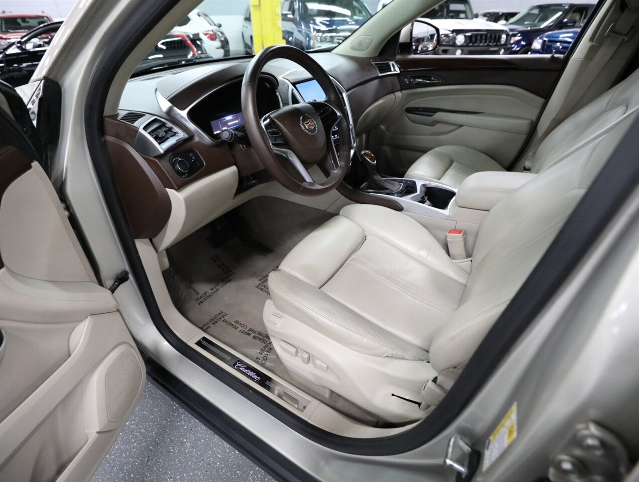 2016 Cadillac SRX Luxury Collection AWD   - Photo 30 - Addison, IL 60101