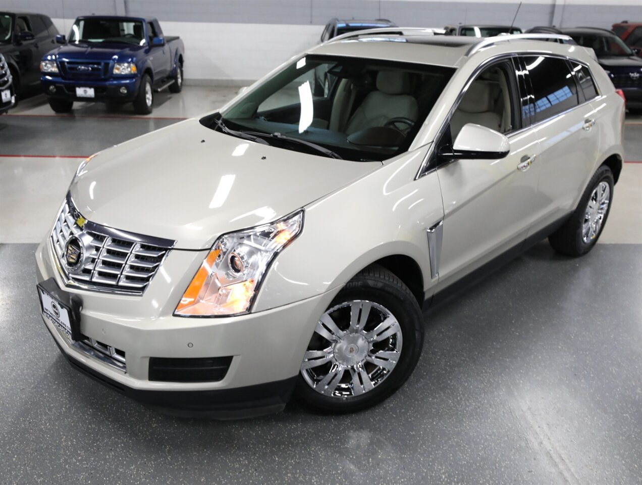 2016 Cadillac SRX Luxury Collection AWD - Photo 2 - Addison, IL 60101