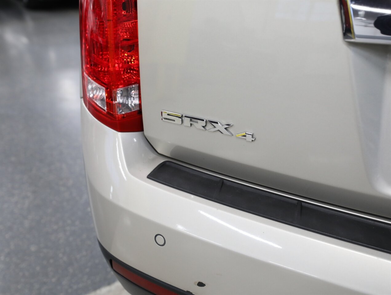 2016 Cadillac SRX Luxury Collection AWD - Photo 11 - Addison, IL 60101