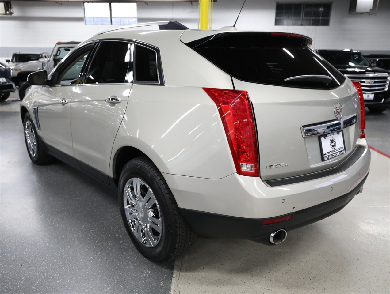 2016 Cadillac SRX Luxury Collection AWD - Photo 13 - Addison, IL 60101