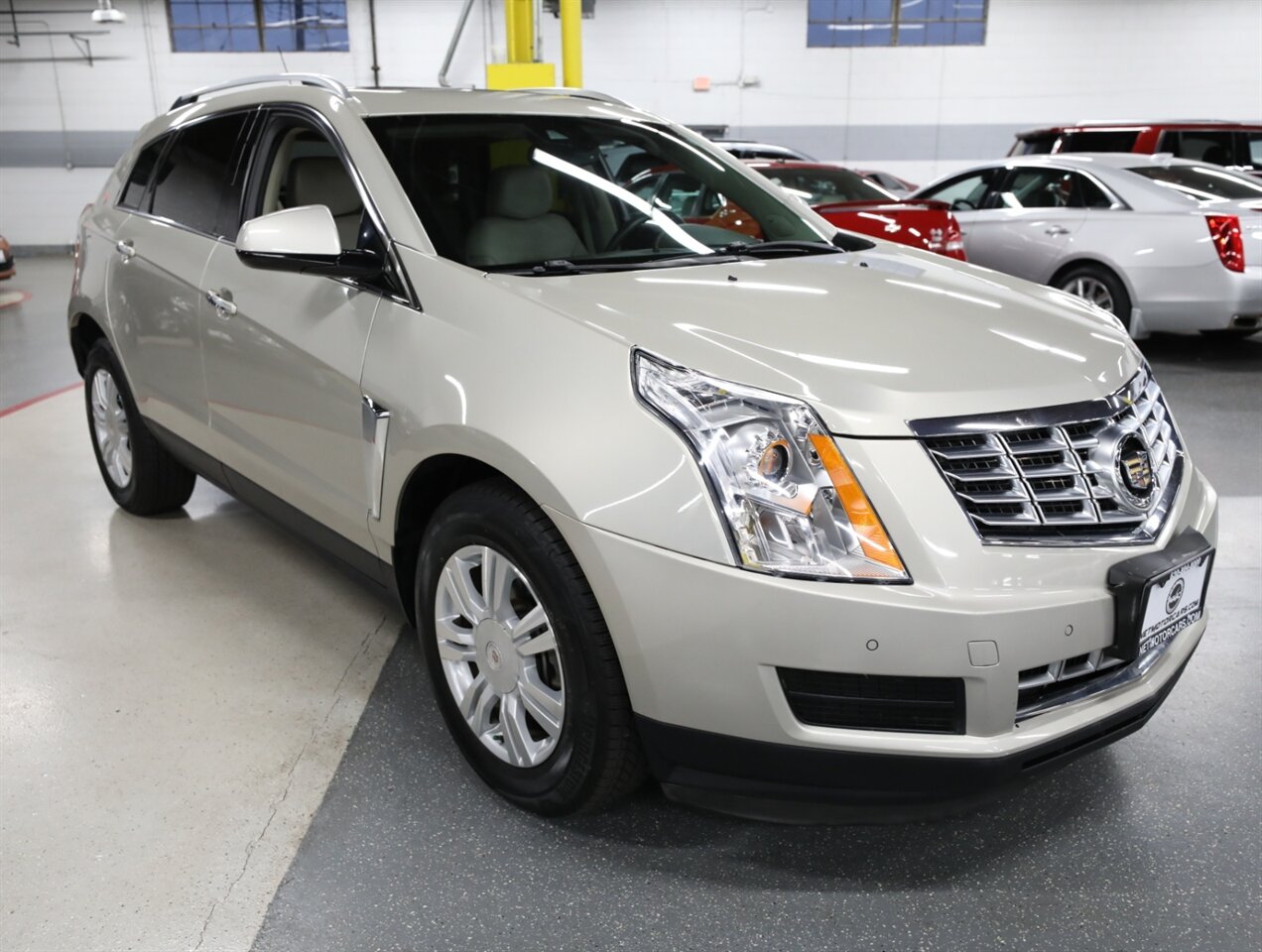 2016 Cadillac SRX Luxury Collection AWD   - Photo 7 - Addison, IL 60101
