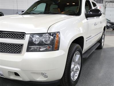 2011 Chevrolet Avalanche LTZ 4X4   - Photo 5 - Addison, IL 60101