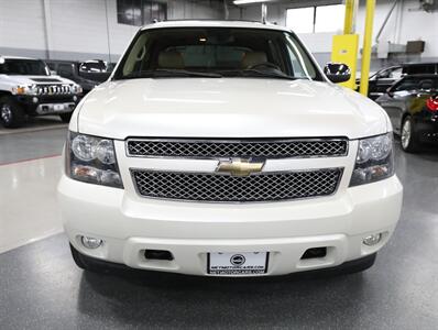 2011 Chevrolet Avalanche LTZ 4X4   - Photo 6 - Addison, IL 60101