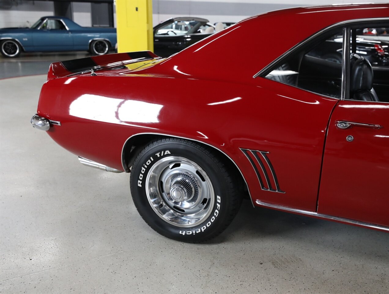 1969 Chevrolet Camaro Z28 - Photo 17 - Addison, IL 60101