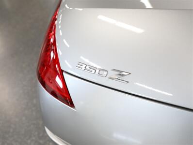 2005 Nissan 350Z Touring Convertible   - Photo 12 - Addison, IL 60101