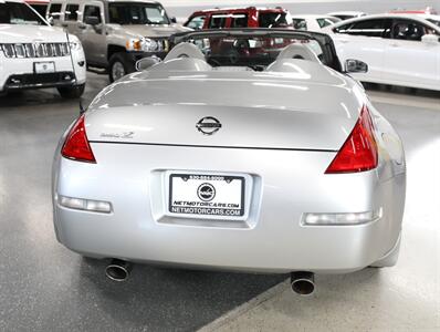 2005 Nissan 350Z Touring Convertible   - Photo 11 - Addison, IL 60101