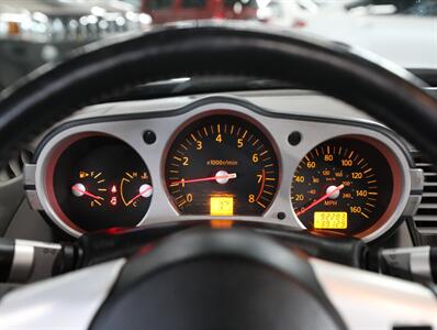 2005 Nissan 350Z Touring Convertible   - Photo 32 - Addison, IL 60101