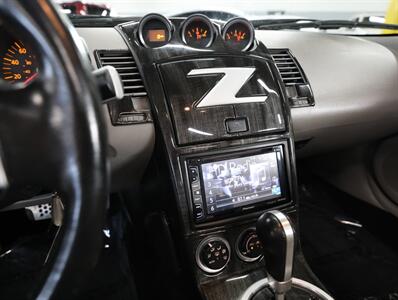 2005 Nissan 350Z Touring Convertible   - Photo 28 - Addison, IL 60101