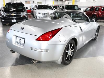 2005 Nissan 350Z Touring Convertible   - Photo 10 - Addison, IL 60101