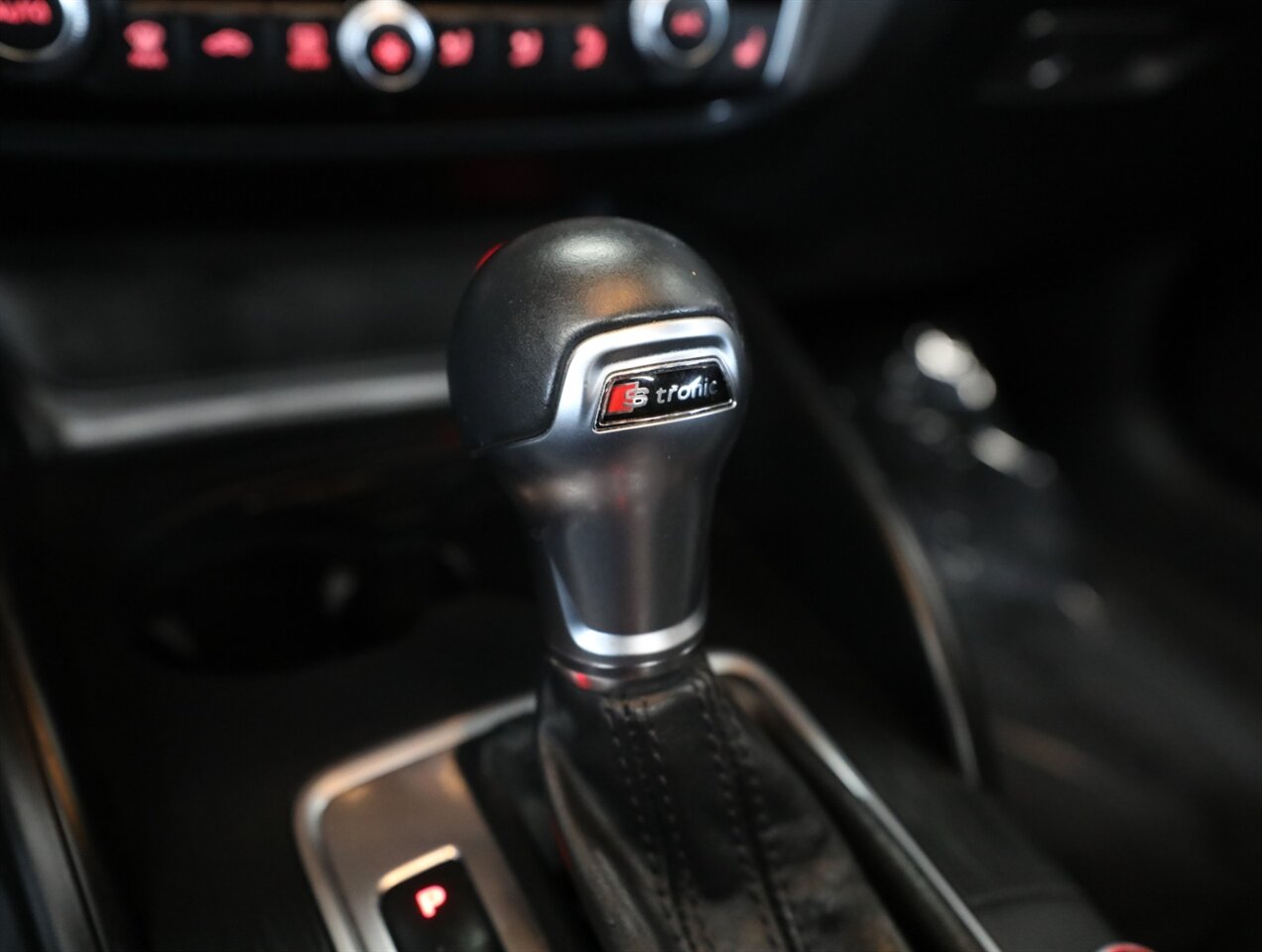 2016 Audi A3 2.0T quattro Premium - Photo 29 - Addison, IL 60101