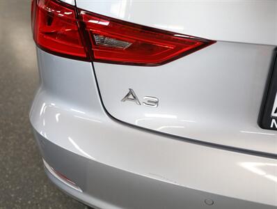 2016 Audi A3 2.0T quattro Premium - Photo 12 - Addison, IL 60101
