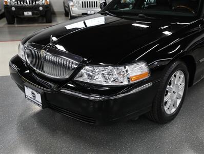 2008 Lincoln Town Car Signature Limited   - Photo 3 - Addison, IL 60101