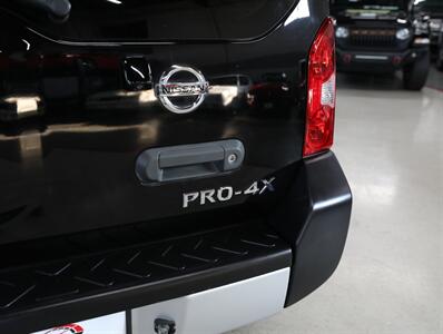 2015 Nissan Xterra PRO-4X 4x4   - Photo 13 - Addison, IL 60101