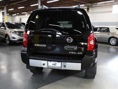 2015 Nissan Xterra PRO-4X 4x4   - Photo 12 - Addison, IL 60101