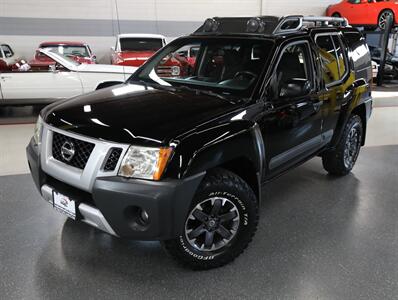 2015 Nissan Xterra PRO-4X 4x4   - Photo 2 - Addison, IL 60101