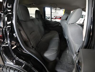 2015 Nissan Xterra PRO-4X 4x4   - Photo 23 - Addison, IL 60101